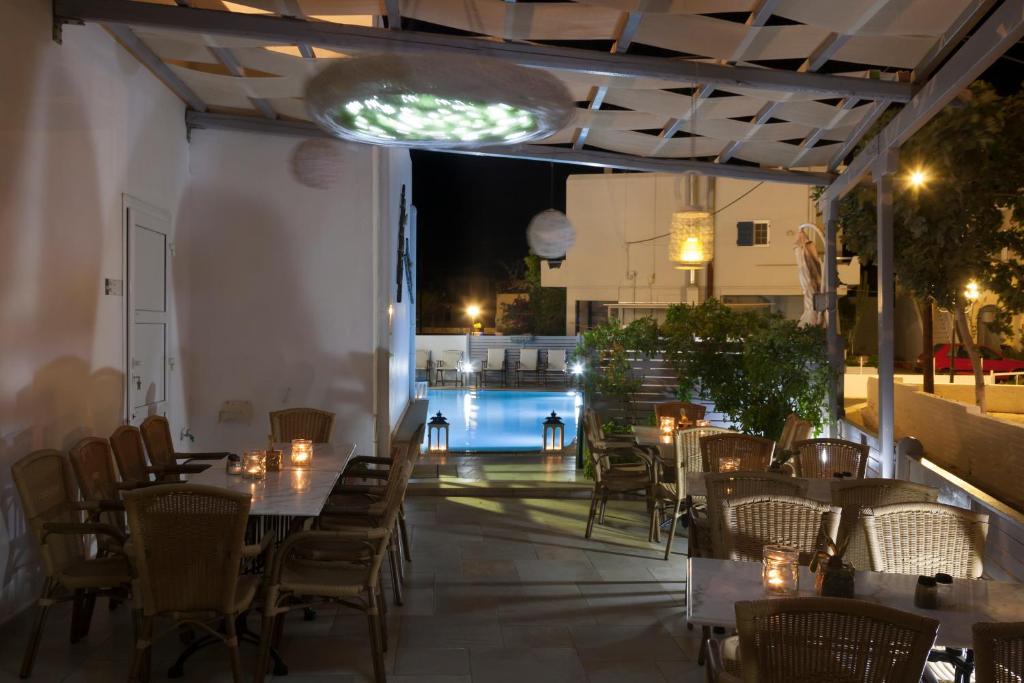 Bazén v ubytování Francoise Hotel nebo v jeho okolí