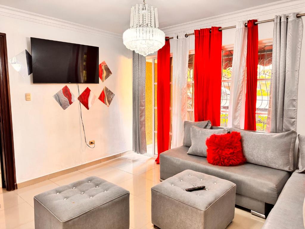 1Dom Rep - Huge cozy 3 bedrooms - close to all transportation Jacobo Majluta - Residencial Paradise V Colina Arroyo 1