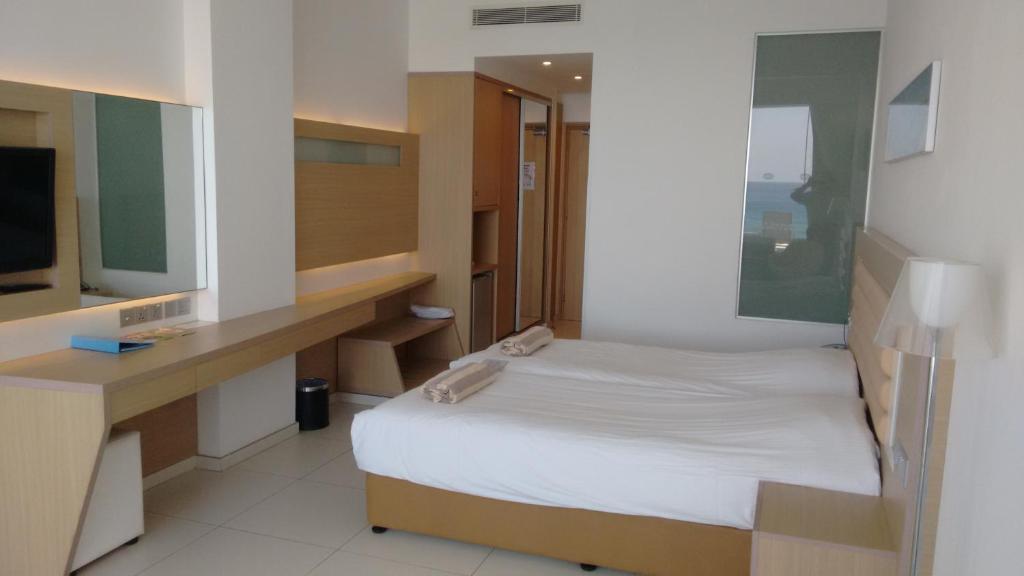 Vrissaki Beach Hotel - 带有海景的高级双人或双人间