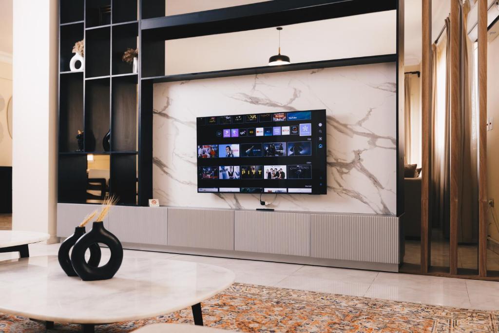 VIDA by Elegant Hospitality - near malls - 3