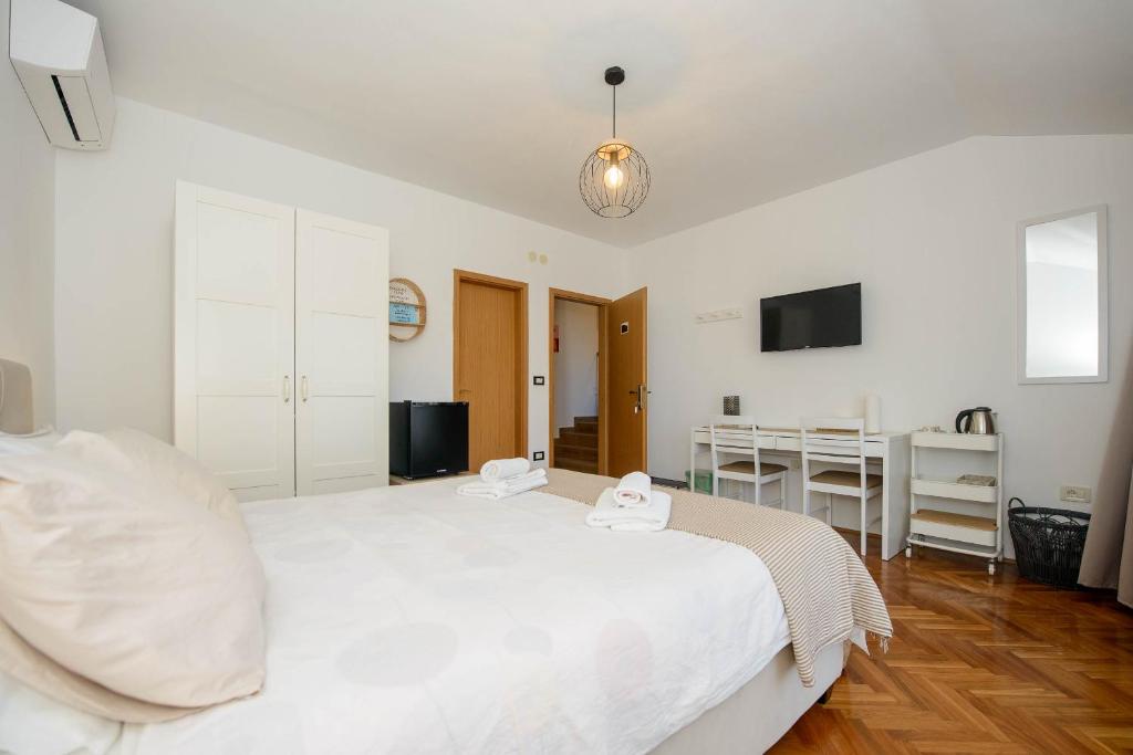 Guests house DaLi - 11