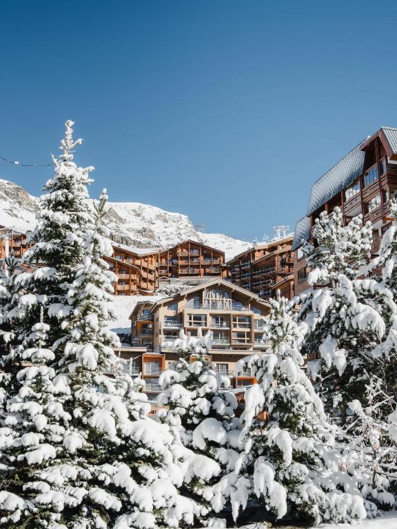 APT confortable centre station face aux pistes de Val Thorens