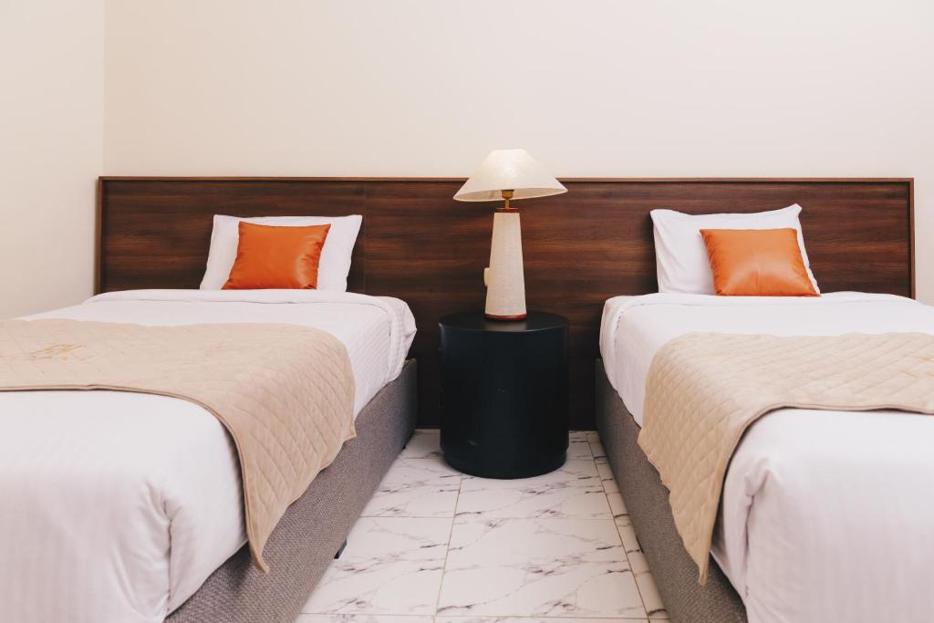 VIDA by Elegant Hospitality - near malls - 19