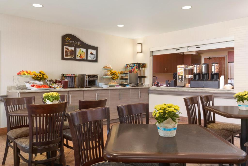 Days Inn by Wyndham Ottawa Airport - Resim 19