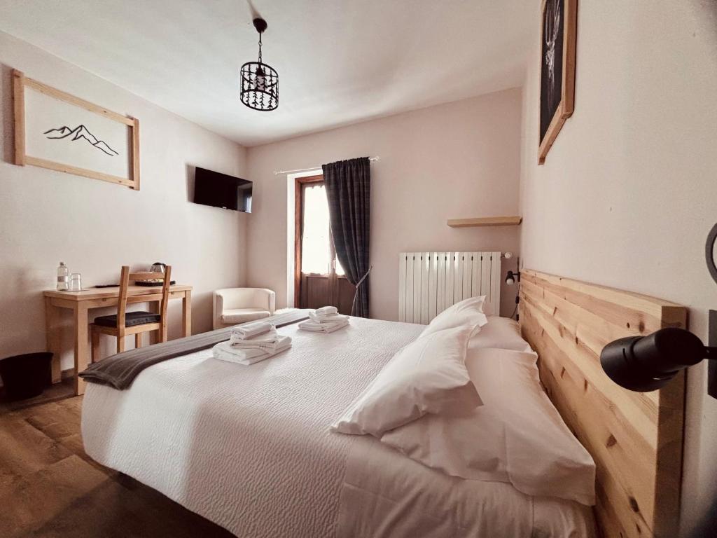 Hotel Piccolo Chalet - 标准双人或双床间 - 带阳台