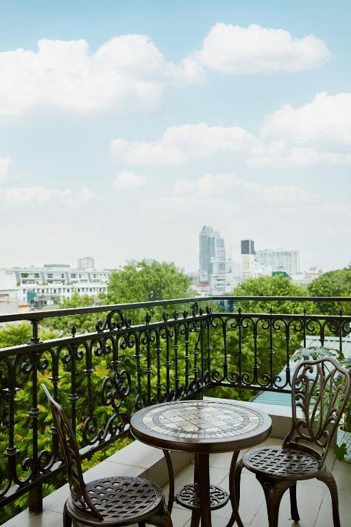 Suite Nhìn Ra Thành Phố