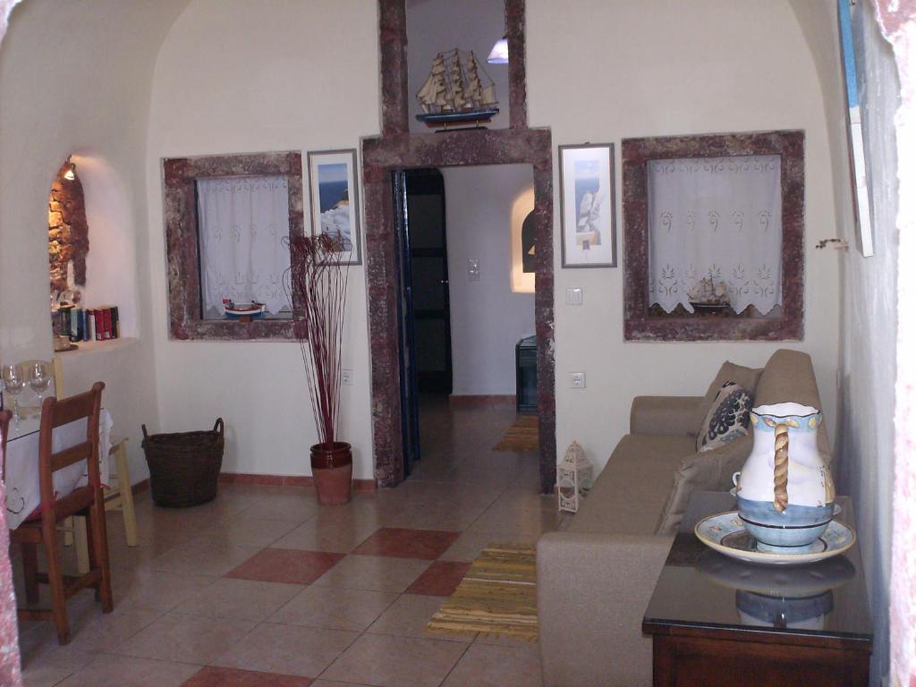 Fotinos Houses - Cueva