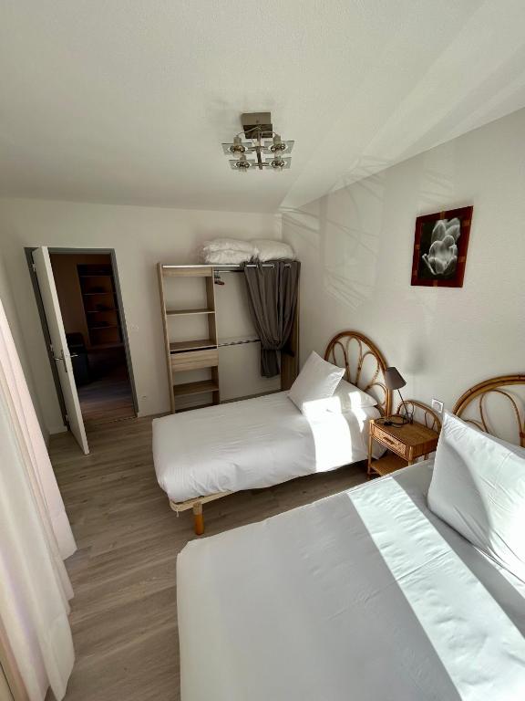 Logis Hotel-restaurant Les Glycines - Appartamento Deluxe Con 1 Camera Da Letto