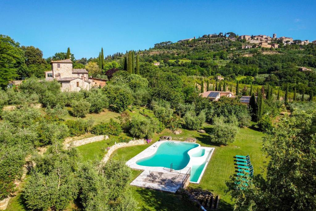 an aerial view of an estate with a swimming pool at Villa Montepulciano by Mmega in Montepulciano