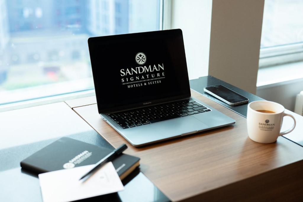 Sandman Signature Newcastle Hotel - 