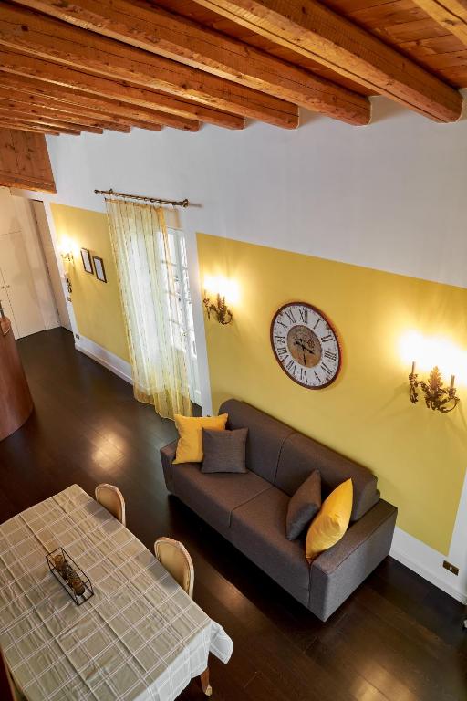 P&P Piazza Bergamo Apartment - Penthouse Apartment