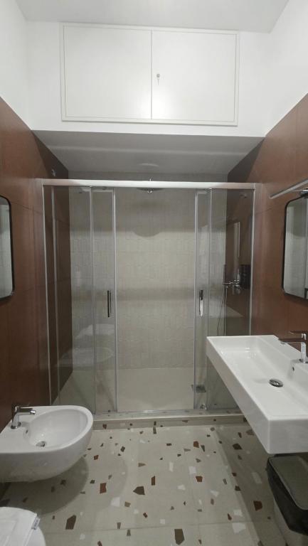 B&B Un Passo Dal Treno Piazza Vittorio Veneto 36-Salerno Station - 18