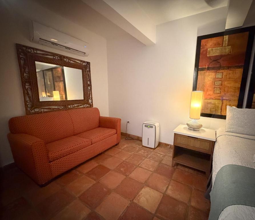 Acacia Boutique Hotel - Barrierefreies Deluxe-Zimmer Mit Kingsize-Bett