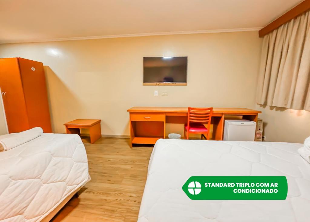 Hotel Nacional Inn Campos do Jordão - Standard Triple Room With Air Conditioner