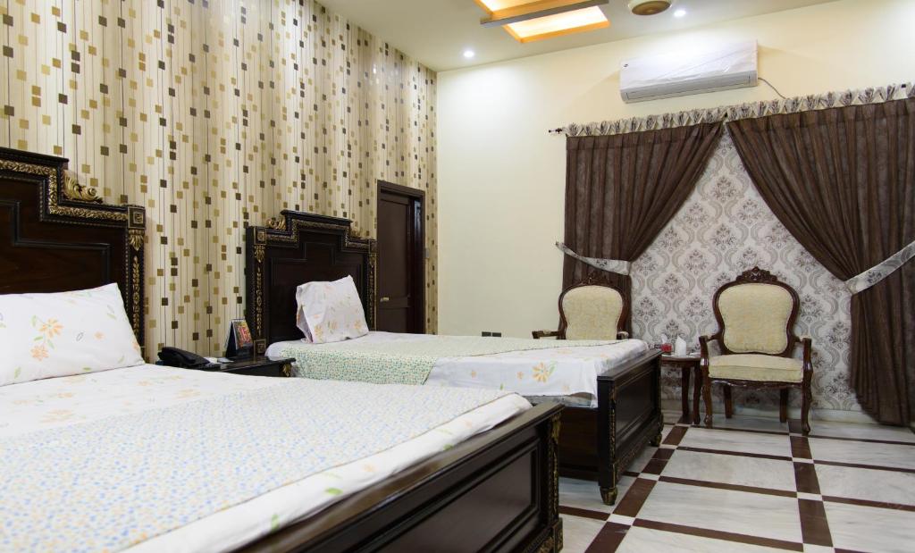 Patel Residency Guest House - Sala Familiar De Lujo