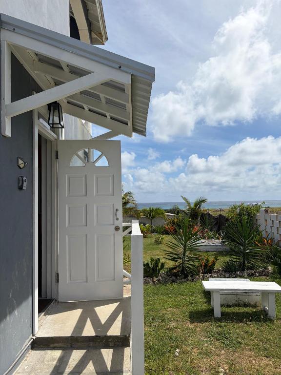 Coral Sea View Vacation Rental