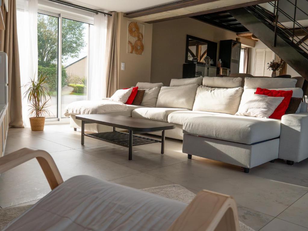 Maison de Charme avec Jacuzzi & Jardin