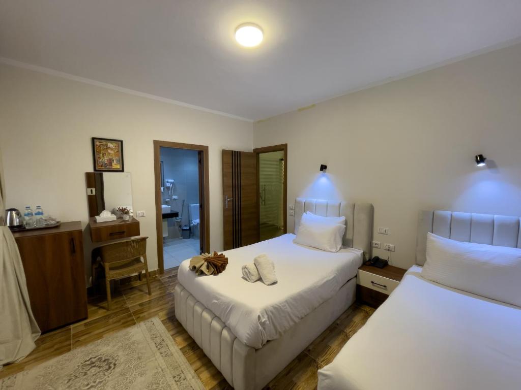 Pyramids Sunshine View - 14