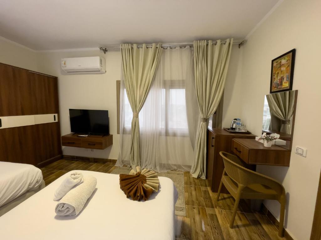 Pyramids Sunshine View - 12