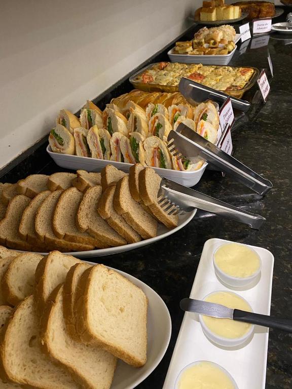 HOTEL PLAZA PONTES e LACERDA