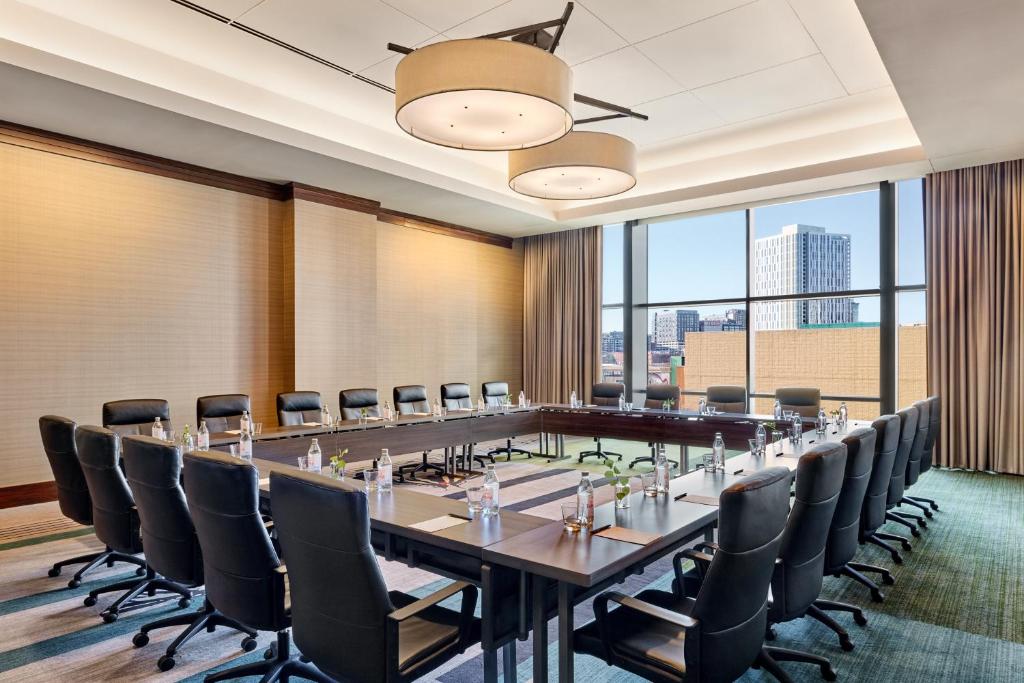 Omni Nashville Hotel photo