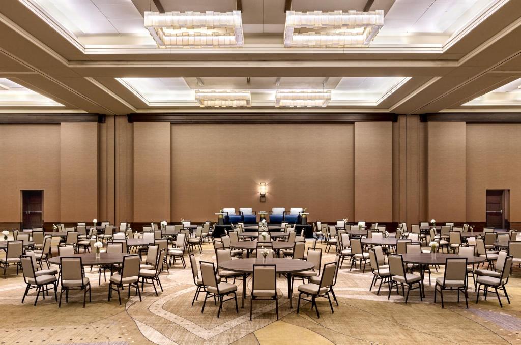 Omni Nashville Hotel photo