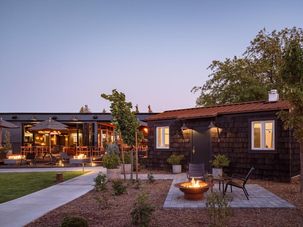 High Country Motor Lodge - Near NAU and Downtown photo