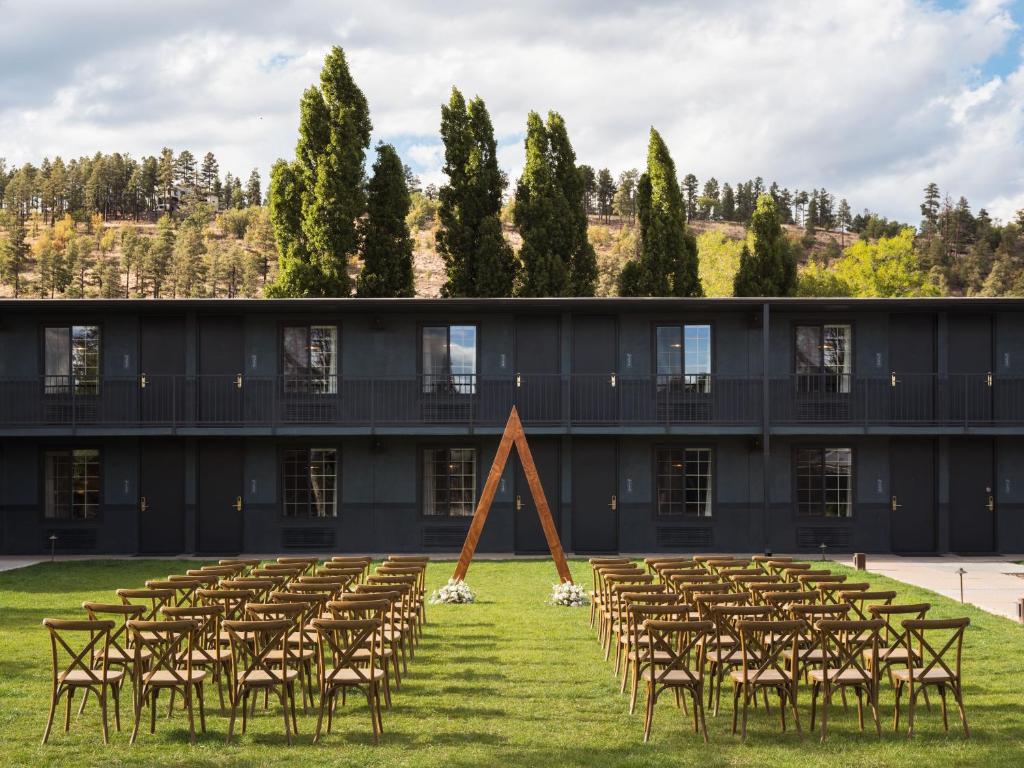 High Country Motor Lodge - Near NAU and Downtown photo
