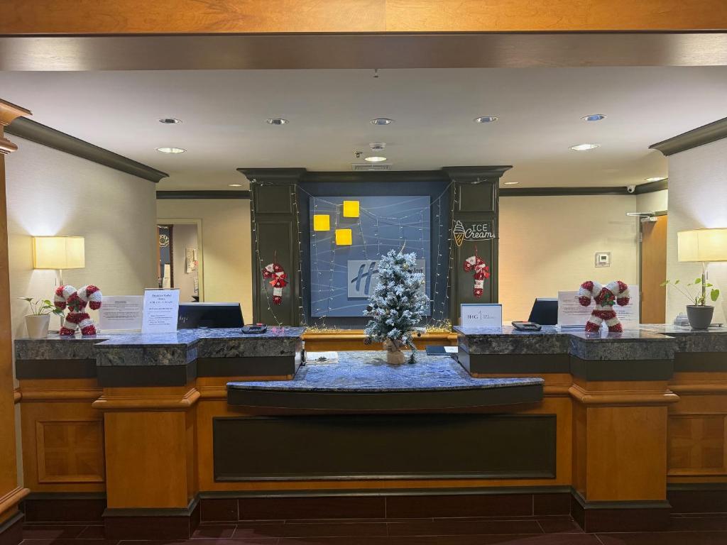 Holiday Inn Express Hotel & Suites Warwick-Providence Airport by IHG photo