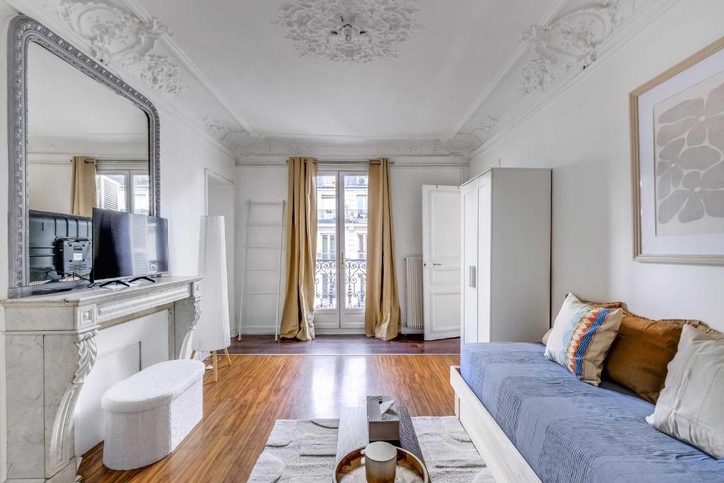 Haussmannian apt - 2BDR-6P near Marais-sentier