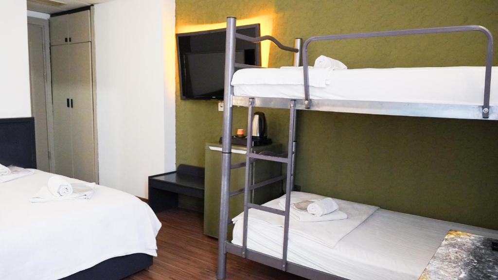 Hotel Güleryüz 2 - Quadruple Room