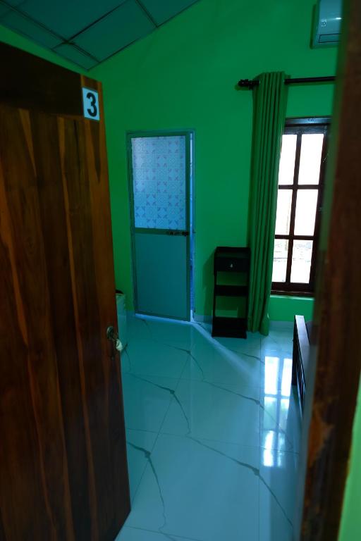 MENAKA HOMESTAY - 13