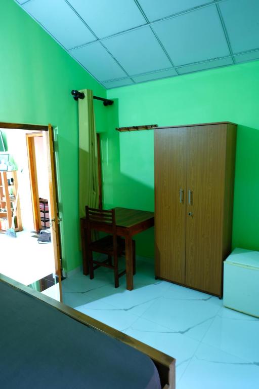 MENAKA HOMESTAY - 16