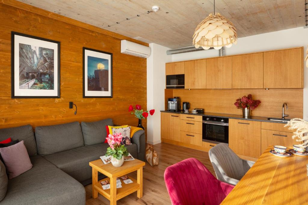 APARTAMENTY U HARREGO BOUTIQUE SPA masaże, sauna, tężnia solankowa , balkon , taras , klimatyzacja , parking - 1