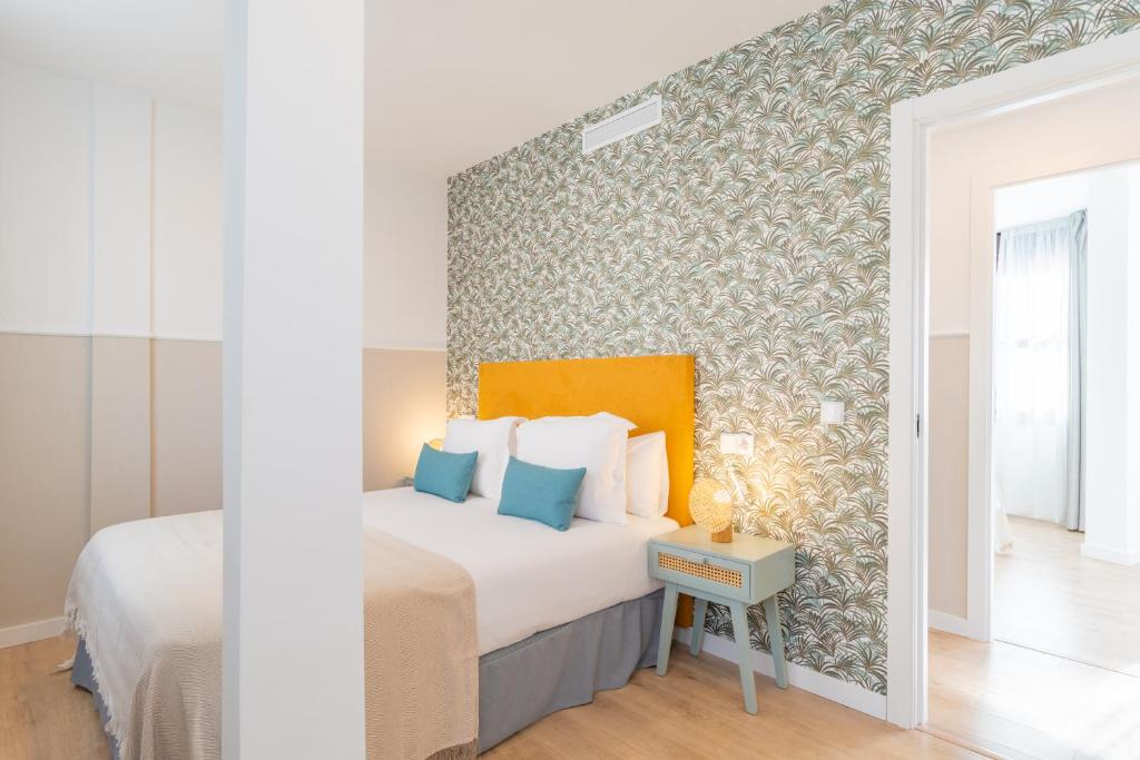 Feelathome Atarazanas Apartments - 12