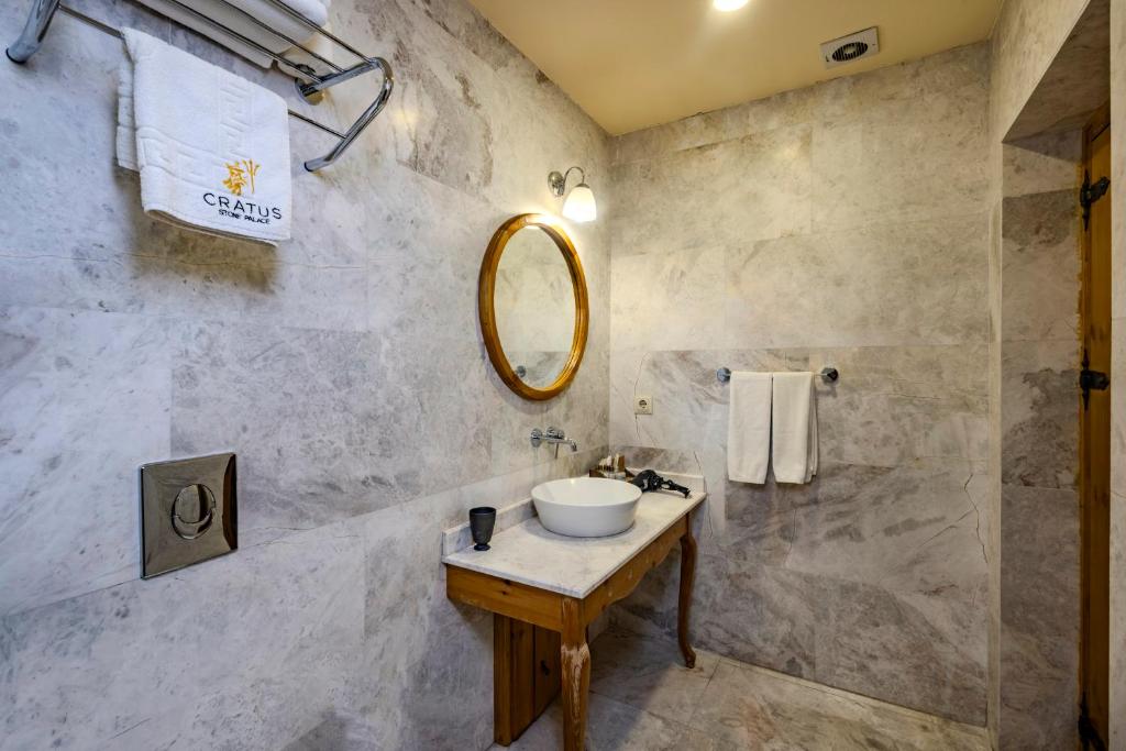 Cratus Stone Palace - 11