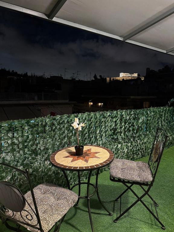 Luxury Retreat with Iconic Acropolis View Koukaki
