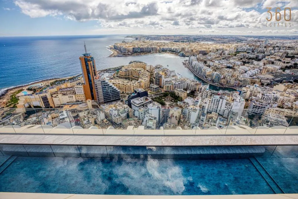 The Official Mercury Suites Elegant Retreat