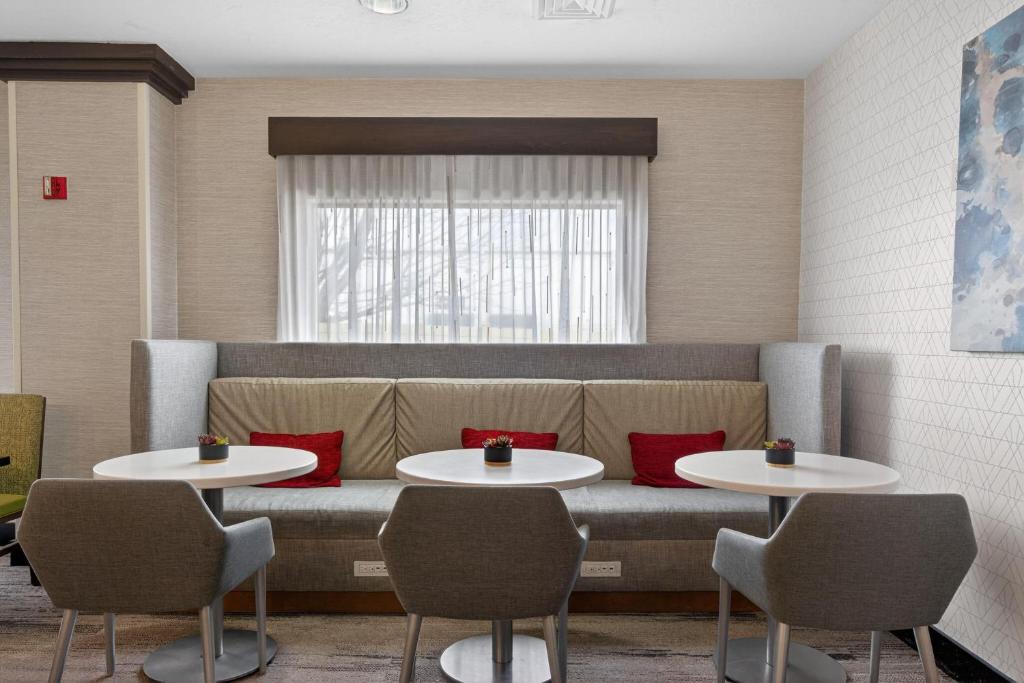 Hotel SLC photo