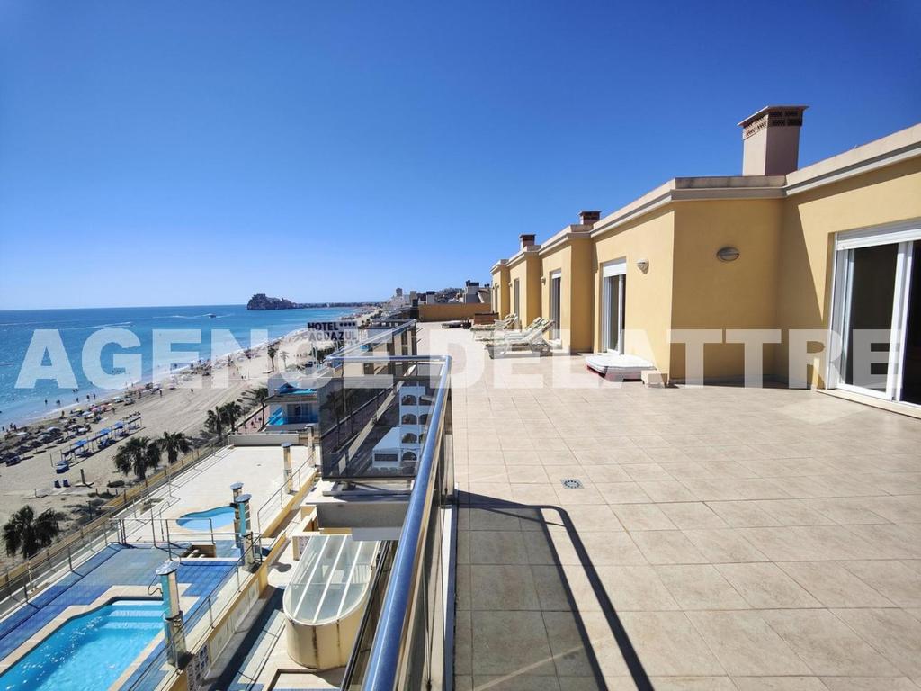 Penthouse 4 Chambres, Piscine & Parking, Plage