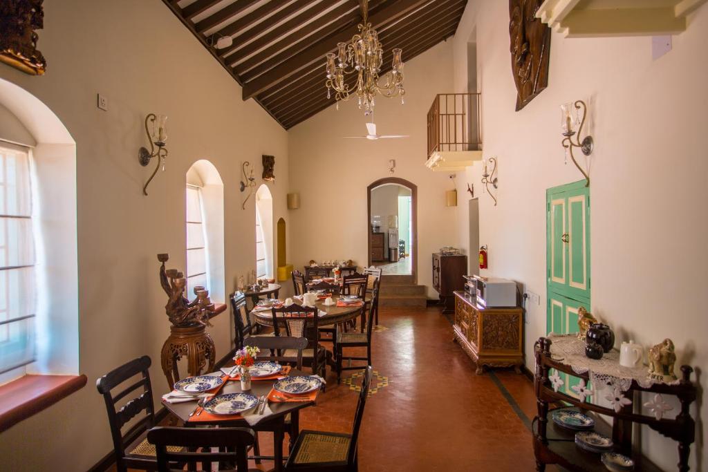 Restaurace v ubytování Lar Amorosa Boutique Hotel - Goa