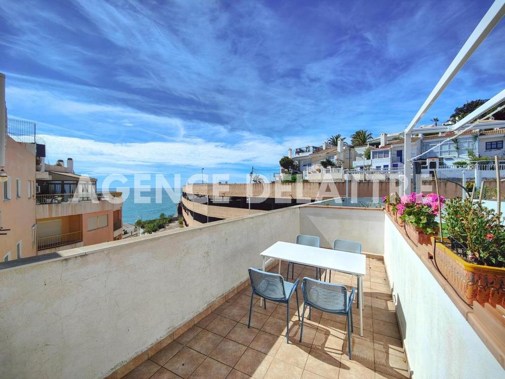 Penthouse avec Terrasse à 150m de la Plage