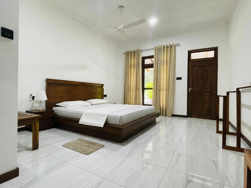 Swan Lake Habarana - 6