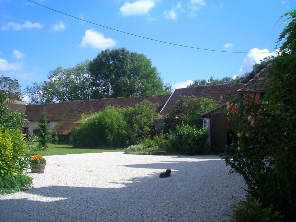 Chateau Des Roises - Camera Doppia Con Vista Da Giardino