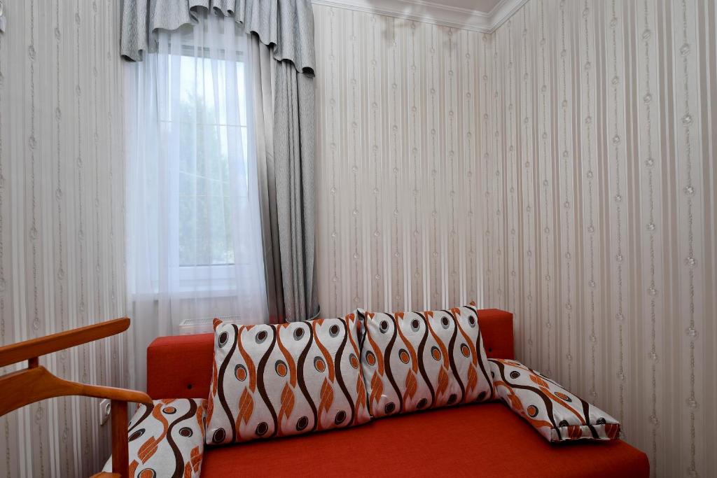 Posezení v ubytování Rajna VillaBridge&SPA
