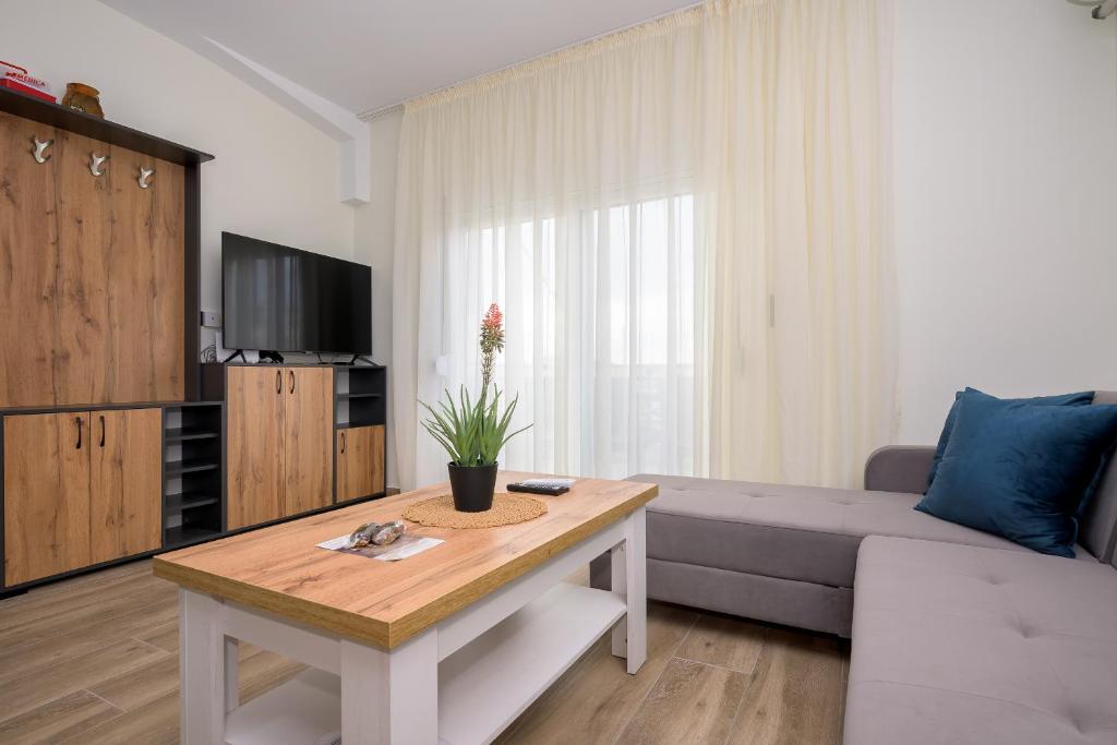 Aura Fine Living - Calm & Comfortable 2 Bedroom Stay