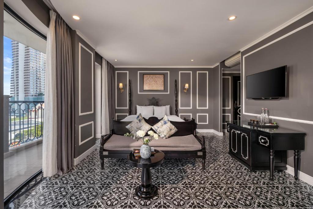 Suite Junior Có Ban Công Nhìn Ra Toàn Cảnh Biển
