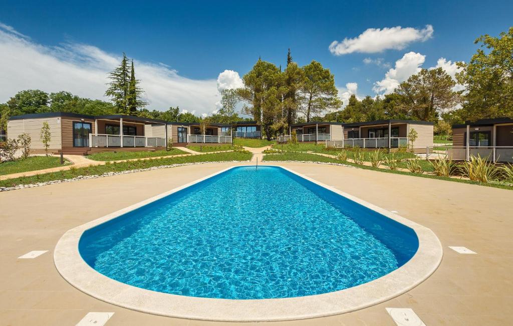 Lovely Stacaravan In Vabriga