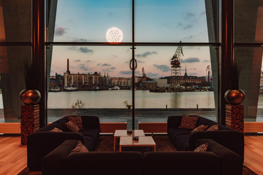Posezení v ubytování Clarion Hotel Helsinki