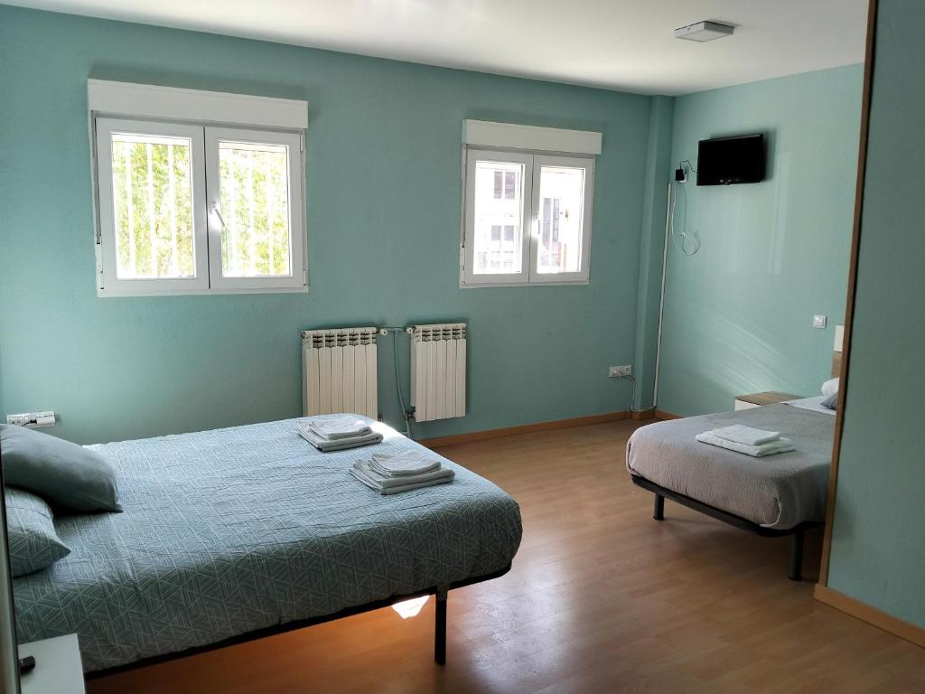 Hostal Camino micológico - Camera Tripla Con Bagno Privato